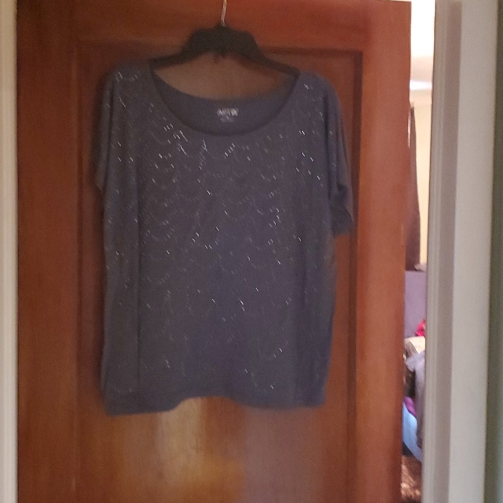 Apt 9 size OX gray shirt